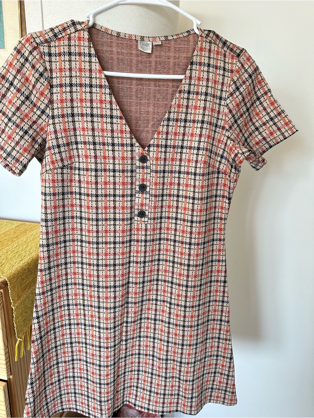Short Sleeve Plaid V-Neck Dress - Coral/Black
